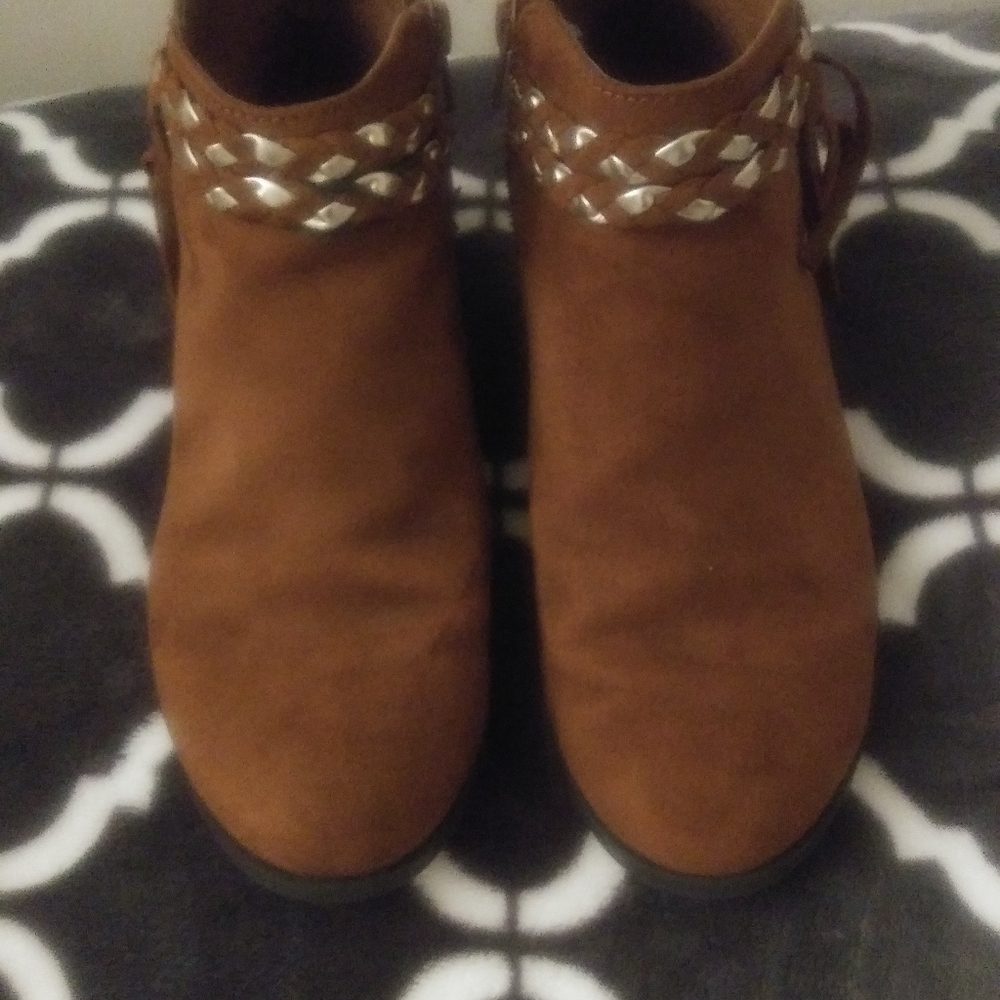 Girls Suede Brown Boots